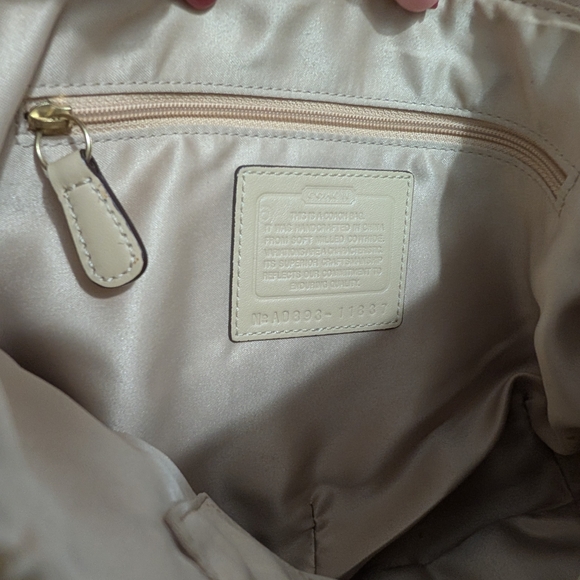 Coach Beige Leather Shoulder Bag - Picture 6 of 6
